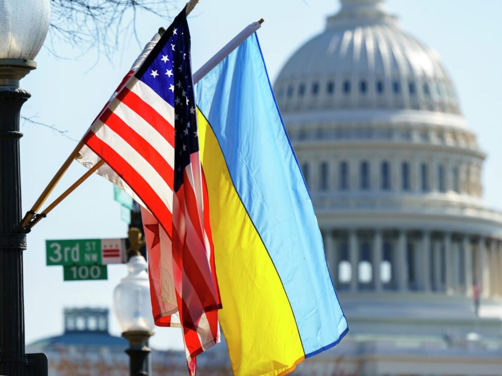 Андрей Суздальцев назвал заявления США про "военные операции" в Крыму давлением на Россию