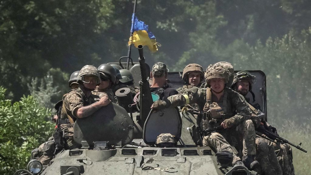 Bloomberg: США рискуют критически истощить свой арсенал из-за поставок оружия Украине