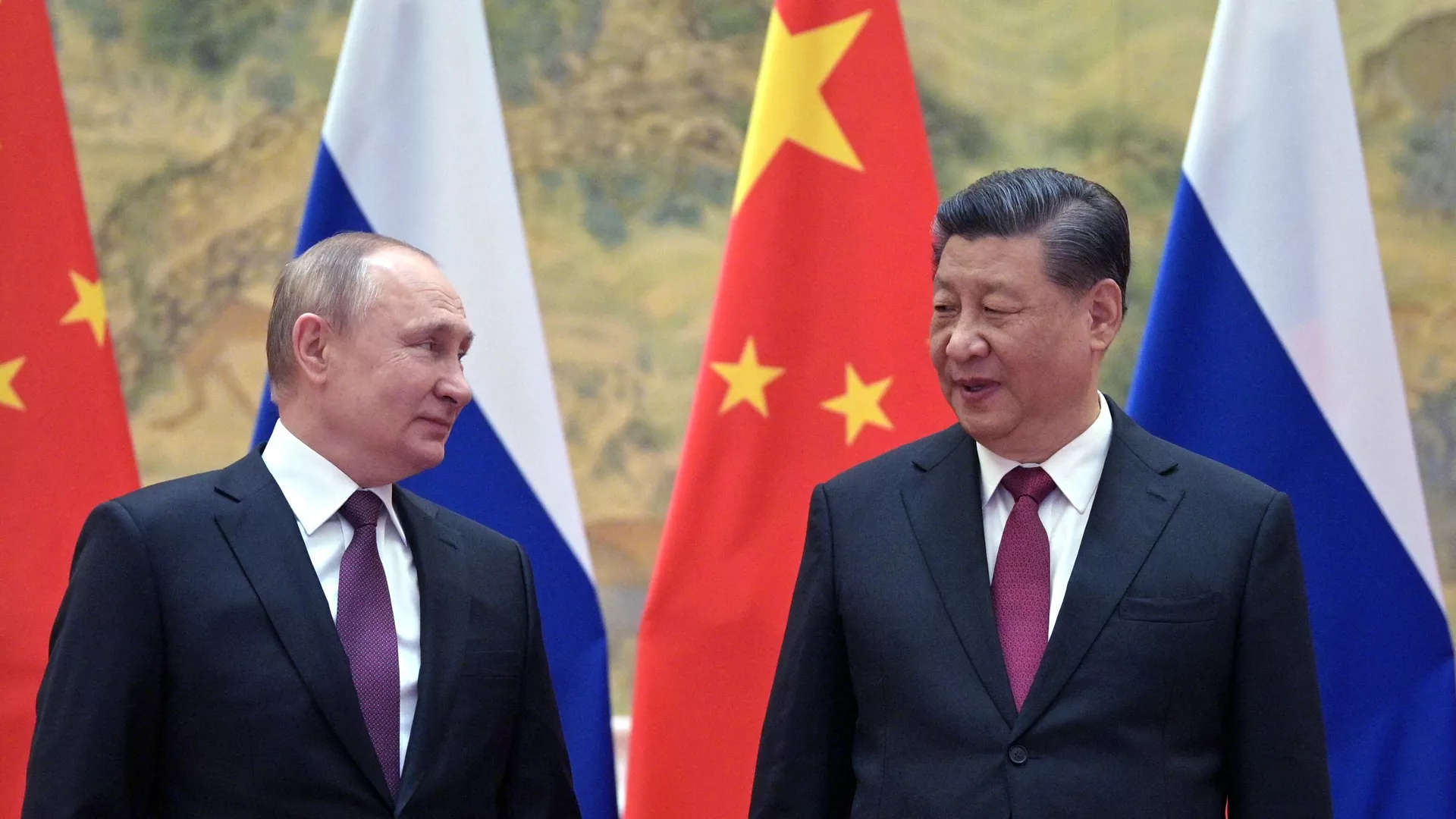 Джо Байден: на данный момент Китай не оказывал военную помощь России, но это может случиться