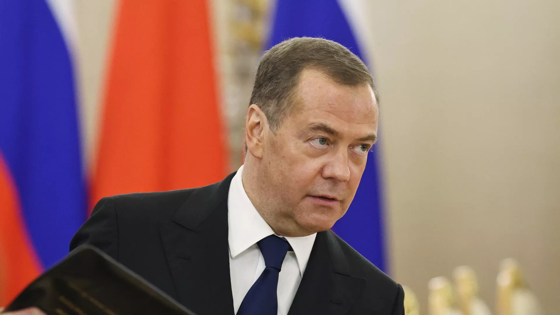 Дмитрий Медведев: доставляемые на Украину военные специалисты должны быть уничтожены