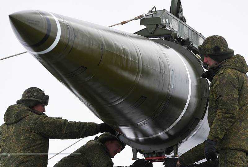 Политолог Солонников: Россия может разместить ядерное оружие на границе с США