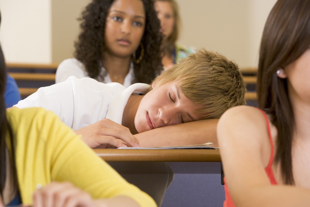 NHB: избыток занятий по утрам влияет на оценки студентов