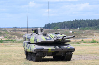 Дмитрий Медведев пообещал «фейерверк» немецкому танковому заводу на Украине