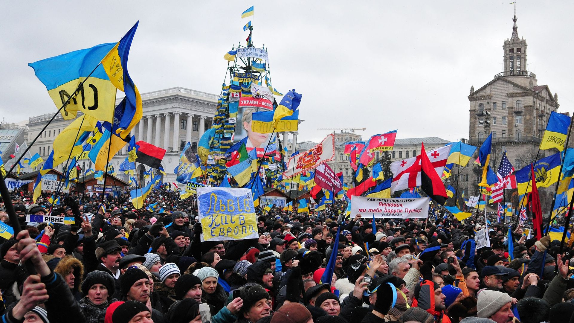 Эксперт Мартынов: США планируют выйти из конфликта на Украине при помощи нового «Майдана»