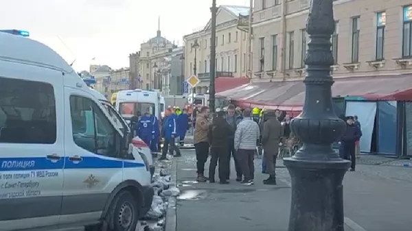 В центре Петербурга из-за взрыва в кафе погиб военкор Владлен Татарский