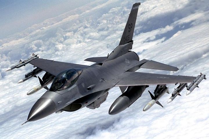 Пентагон: передача F-16 на Украину сейчас была бы чрезмерно затратной и нецелесообразной