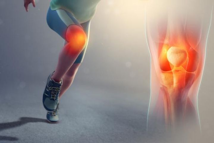 Ортопед Гиниятов рассказал, чем опасна поза «нога на ногу» для суставов
