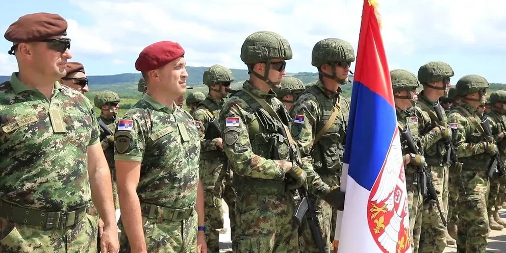 «КоммерсантЪ»: Учения «Платиновый волк» вернули Сербию в лоно НАТО