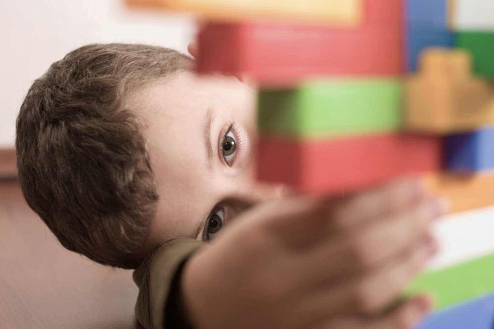 Педиатр Турти сообщила о факторах риска развития расстройства аутистического спектра у детей