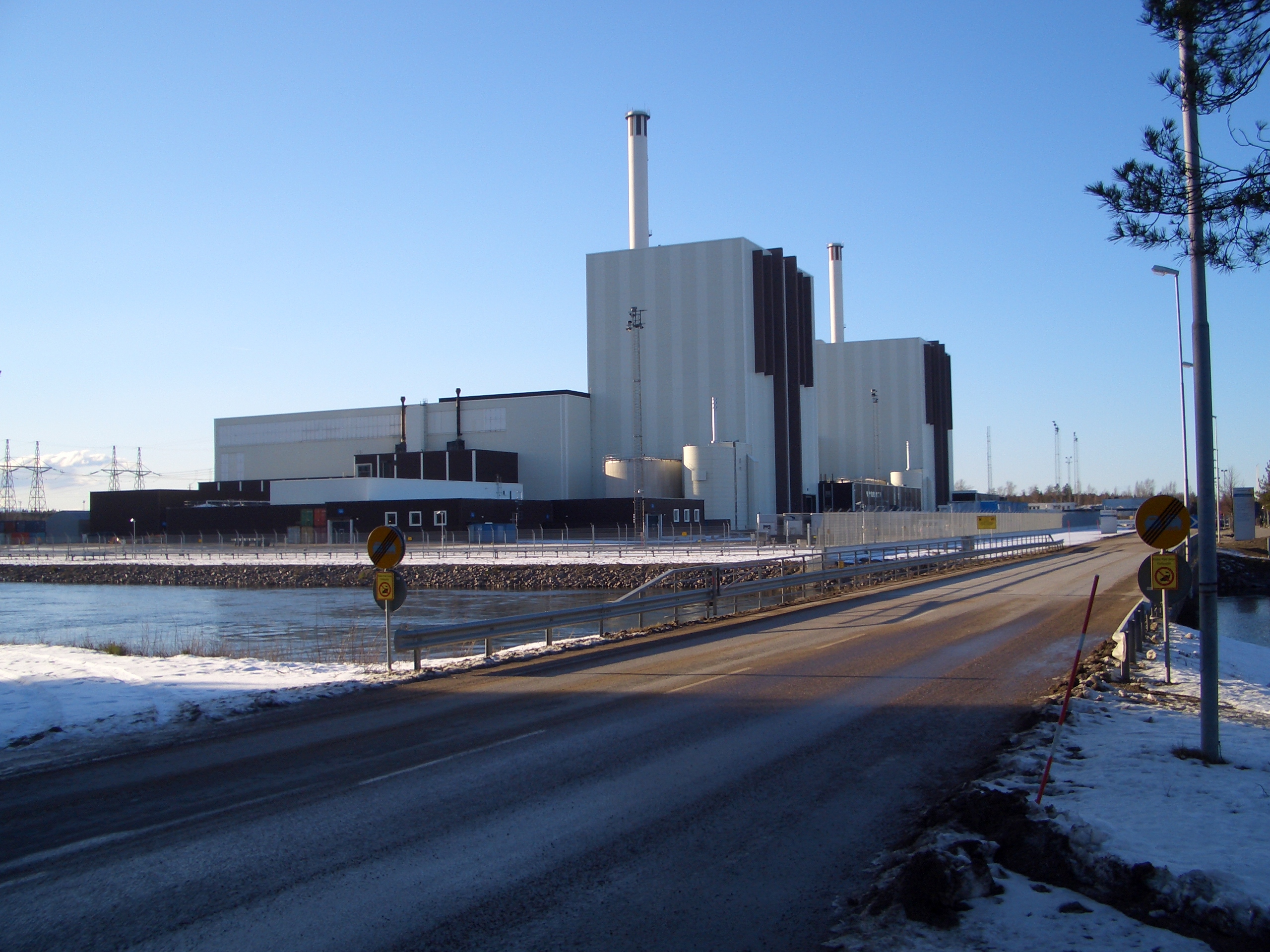 «Звезда»: Причиной отключения двух реакторов шведской АЭС «Форсмарк» от сети стал крупный сбой