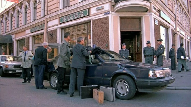 ФСБ установила причастных к убийству вице-губернатора Петербурга Маневича в 90-х годах