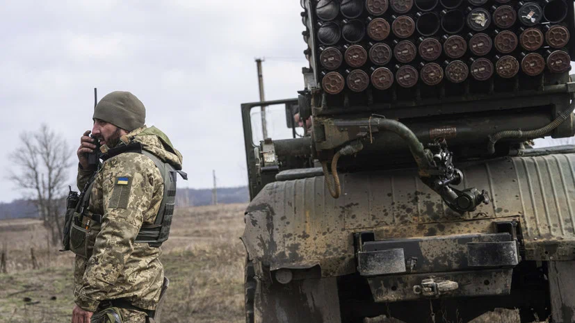 РИА Новости: На Кременской участок фронта на Донбасе Киев отправляет солдат теробороны