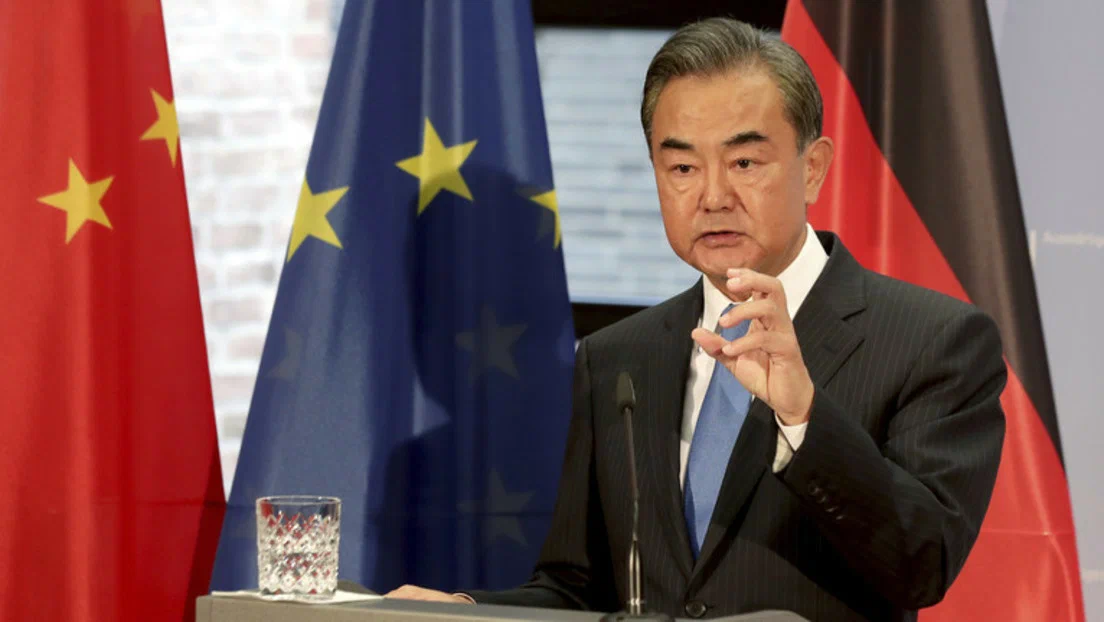 «ВО»: Пекин резко отреагировал на попытки стран G7 вмешаться в его внутренние дела