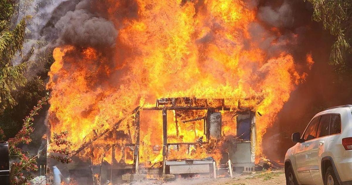 «Лента»: В Хабаровском крае на 17 лет осудили мужчину за поджог деревянного дома вместе с людьми