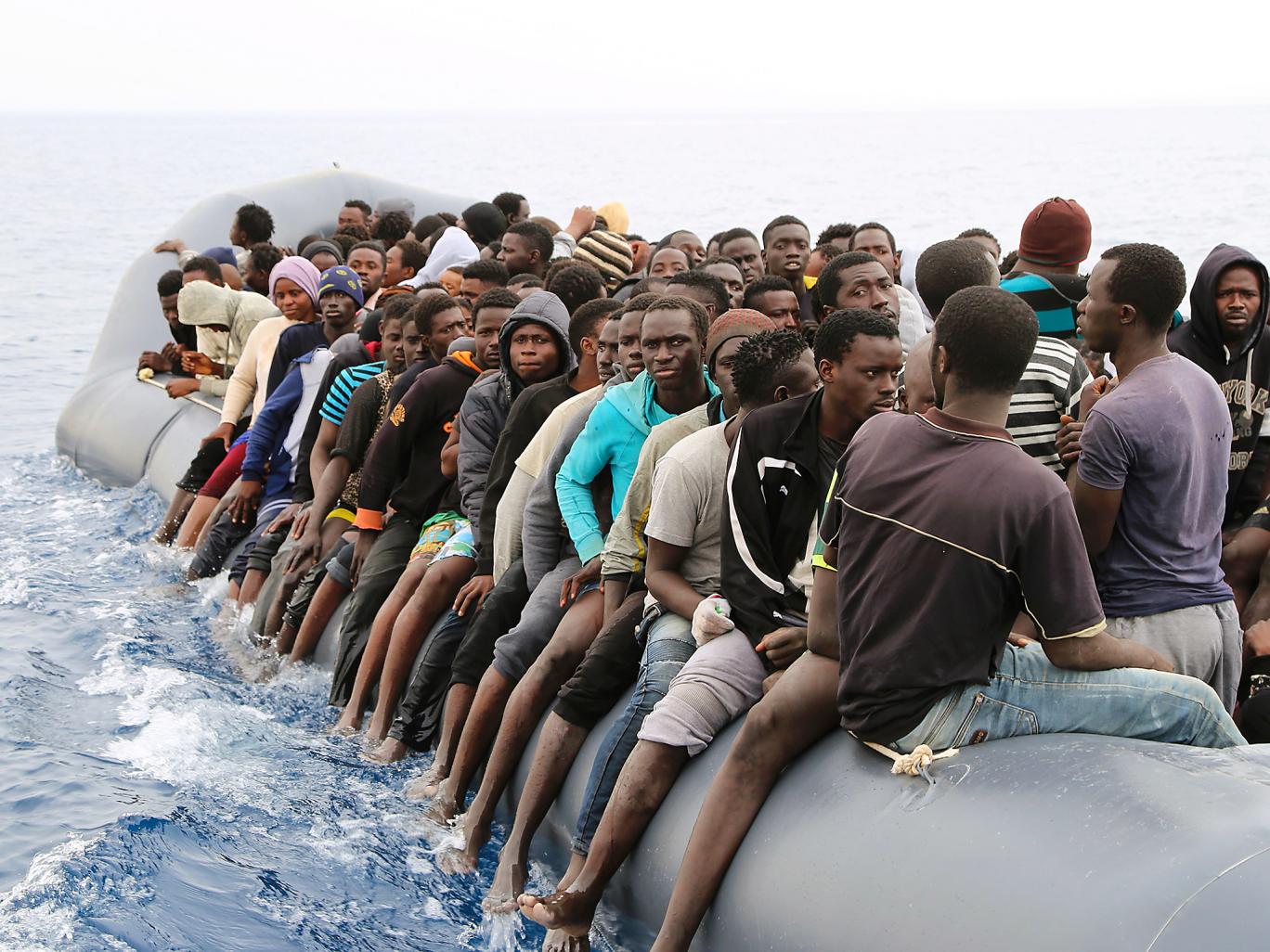 Le Figaro: В ЕС зафиксирован на 300% вырос поток нелегальных мигрантов из Африки