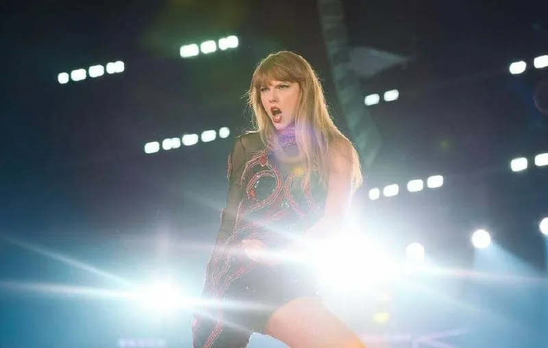 HuffPost: «амнезия» фанатов Тейлор Свифт связана с чрезмерным возбуждением на концерте