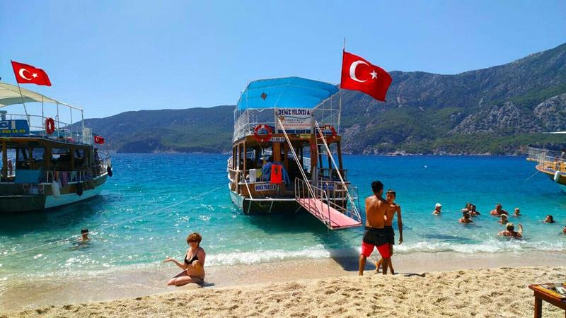 Glas.ru: русскоязычный турок рассказал, кого не любят на турецком побережье