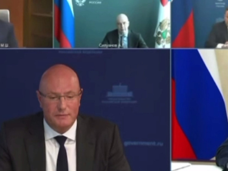 «МК»: Вице-премьер Чернышенко на докладе сбился и не смог договорить из-за взгляда Путина