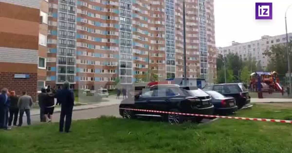 «ТАСС»: на юго-западе Москвы рядом с жилым домом нашли упавший квадрокоптер