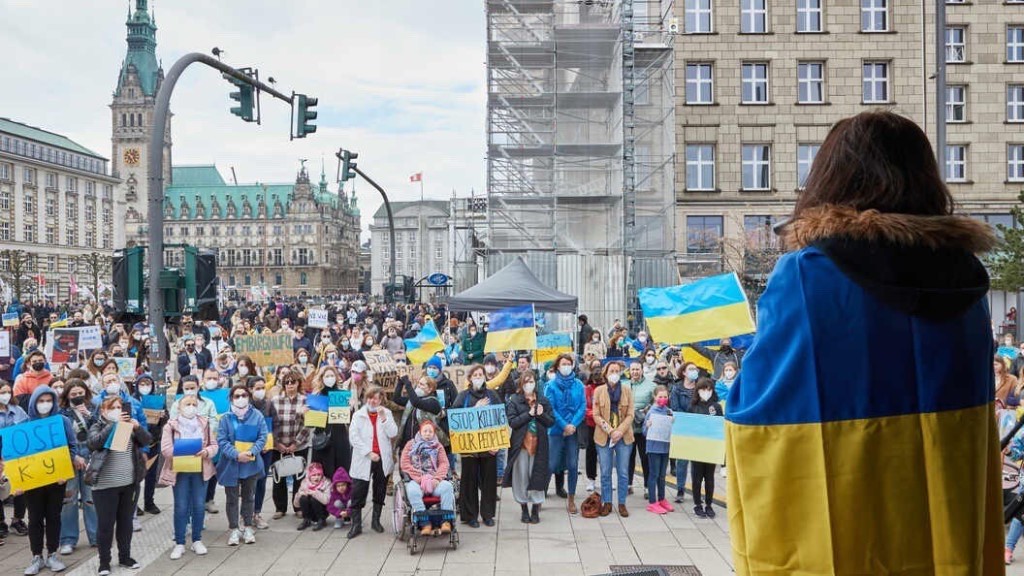 Депутат Слуцкий: поддержка киевского неонацистского режима влияет на увеличение потока беженцев в Европу