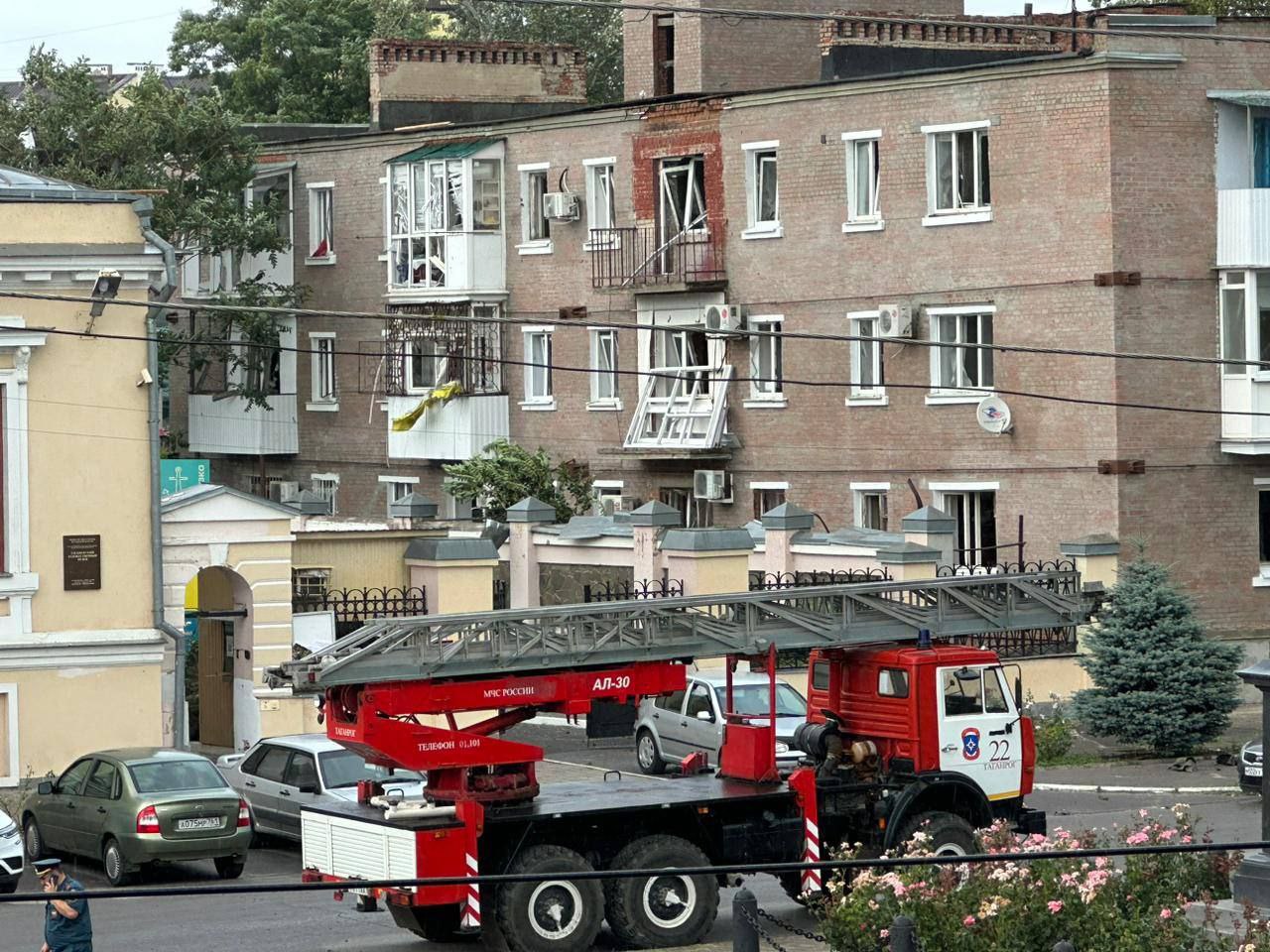 МО РФ: Киев совершил атаку на жилые районы Таганрога зенитной ракетой комплекса С-200
