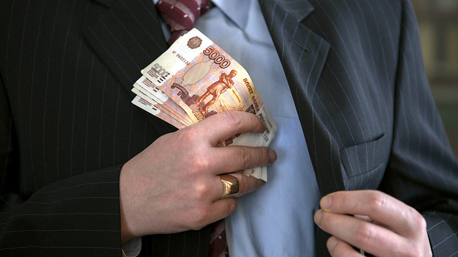 Донской кредитор похитил более 50 млн рублей из материнского капитала