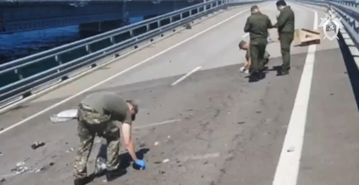 RT: СК РФ опубликовал снимки последствий теракта на Крымском мосту 17 июля