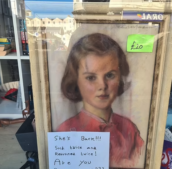 Daily Mail: в английский магазин вернули портрет девочки из-за «жуткого» взгляда