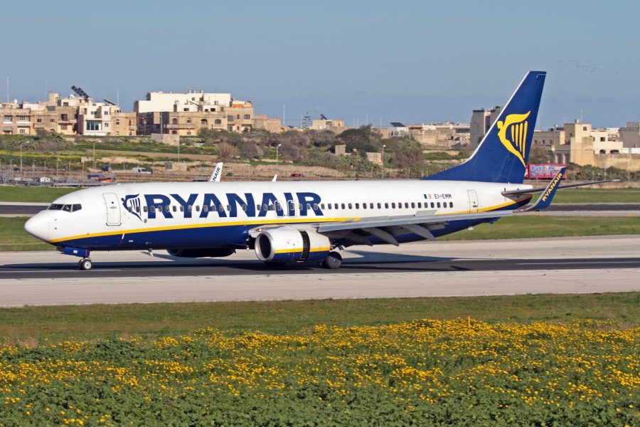 Самолет авиакомпании Ryanair из Франции развернули из-за забытого пассажира-инвалида