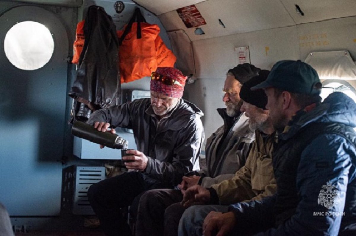 ТАСС: Минздрав Камчатки рассказал о состоянии спасенных туристов