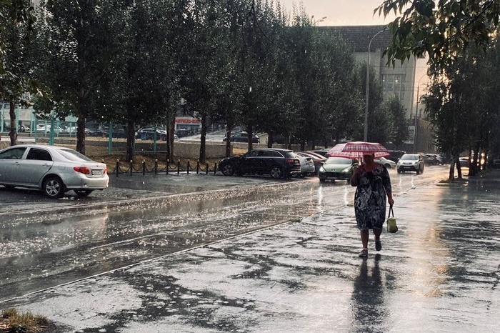 «Е1»: синоптики рассказали, когда наконец в Екатеринбурге закончатся дожди
