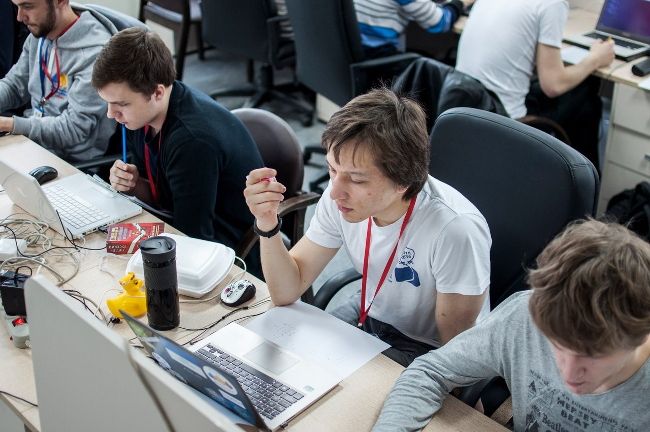 Мишустин: количество программистов в России за последний год выросло на 15%