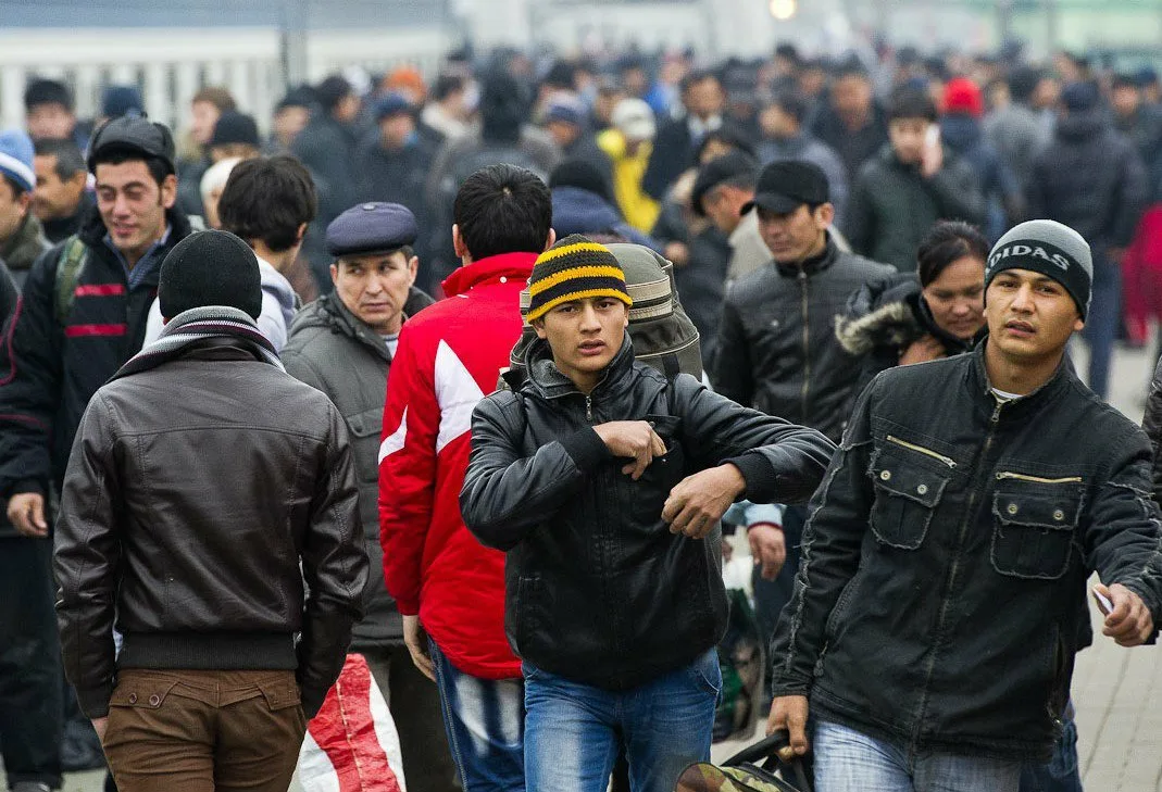 Эксперт: России следует привлекать корейских рабочих взамен мигрантов из Средней Азии