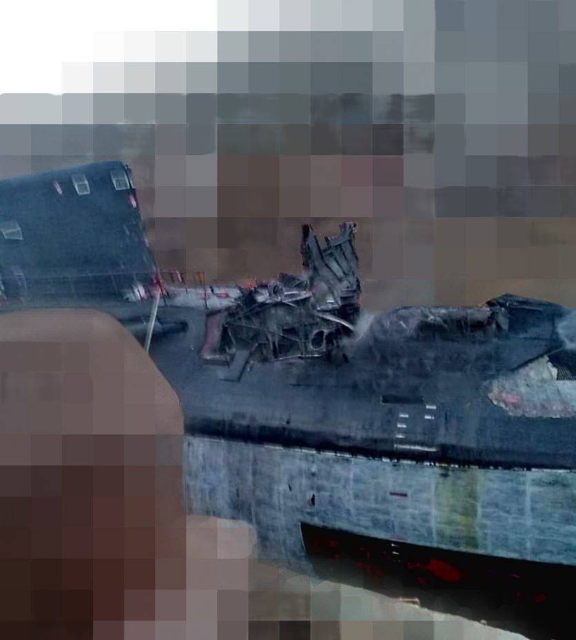 Опубликованы снимки подлодки «Ростов-на-Дону», поврежденной ракетой ВСУ