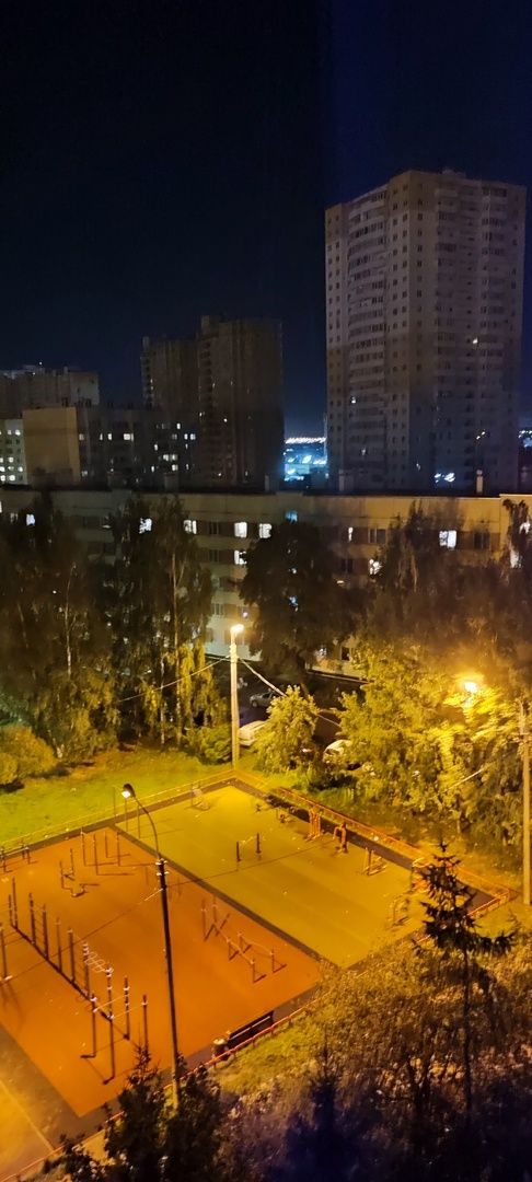 Поселок Шушары на юге Петербурга остался без света из-за аварии на электросетях