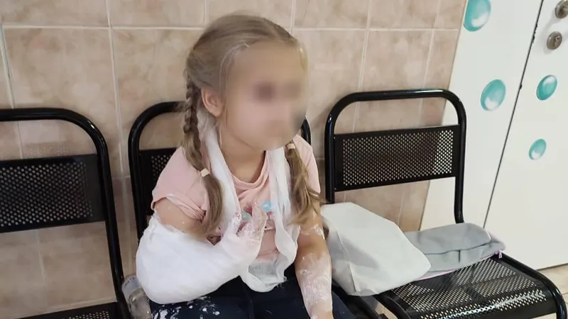 Под Петербургом 8-летней девочке сломали руку на тренировке по дзюдо