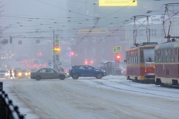 «Е1»: на Екатеринбург надвигается мощный снегопад