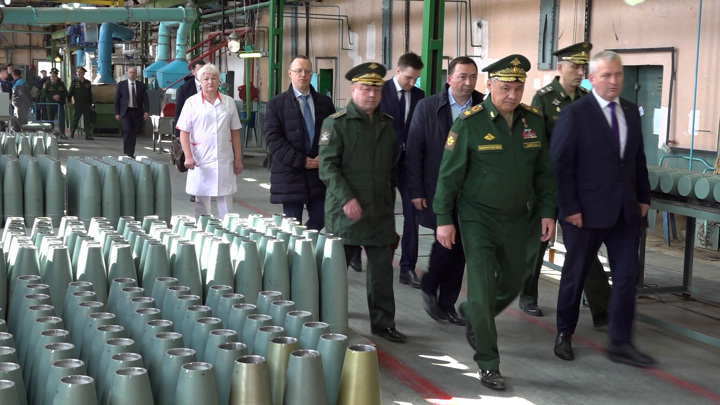 МО РФ: ОПК разрешили использовать все резервы для производства артиллерии
