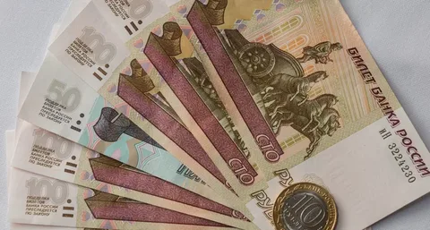 Россиянам на карты «пообещали» новую путинскую выплату 11 300 рублей