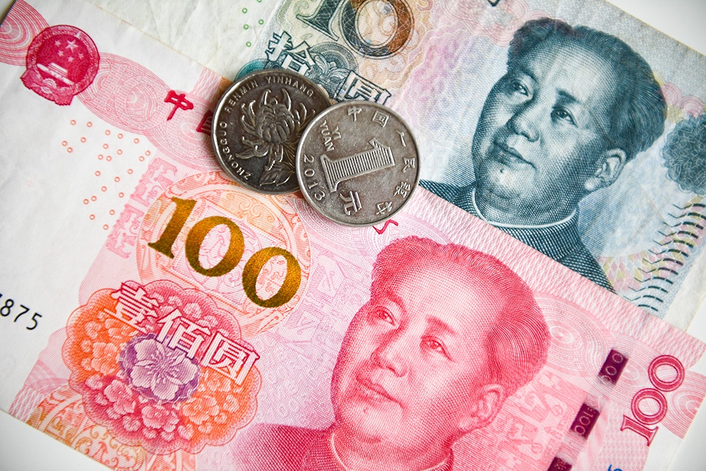 «РИАН»: почти 40% россиян считают юань достойной заменой доллару и евро