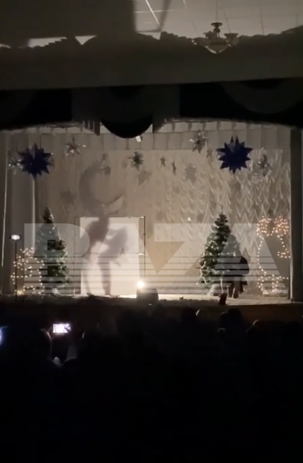 На Кубани детям показали спектакль, а котором были сцены соития Деда Мороза и Снегурочки