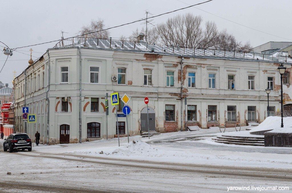 Жильцы старейшего жилого дома в центре Москвы жалуются на отсутствие газа