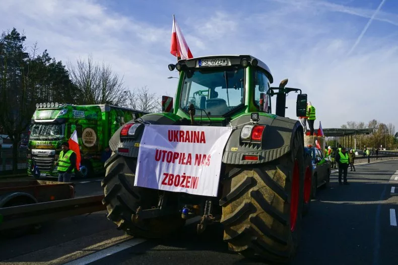Депутат Рады назвал украинское зерно «заложником» внутренней политики Польши