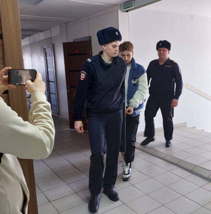 В Оренбурге арестовали администраторов клуба Pose по делу об ЛГБТ