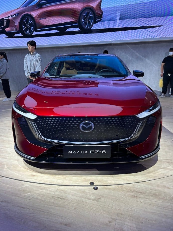 Состоялась презентация Mazda EZ-6 на Пекинском автосалоне 2024 года