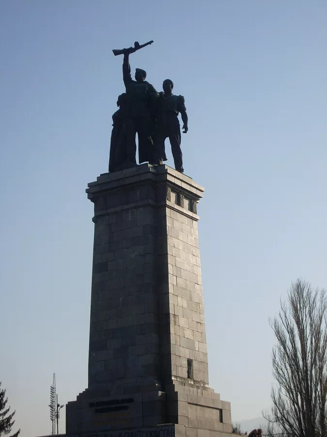 В Софии состоялись работы по консервации постамента памятника Советской армии