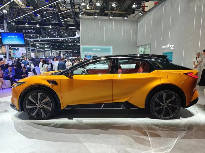 Два новых электромобиля Toyota представлены на Пекинском автосалоне 2024 года