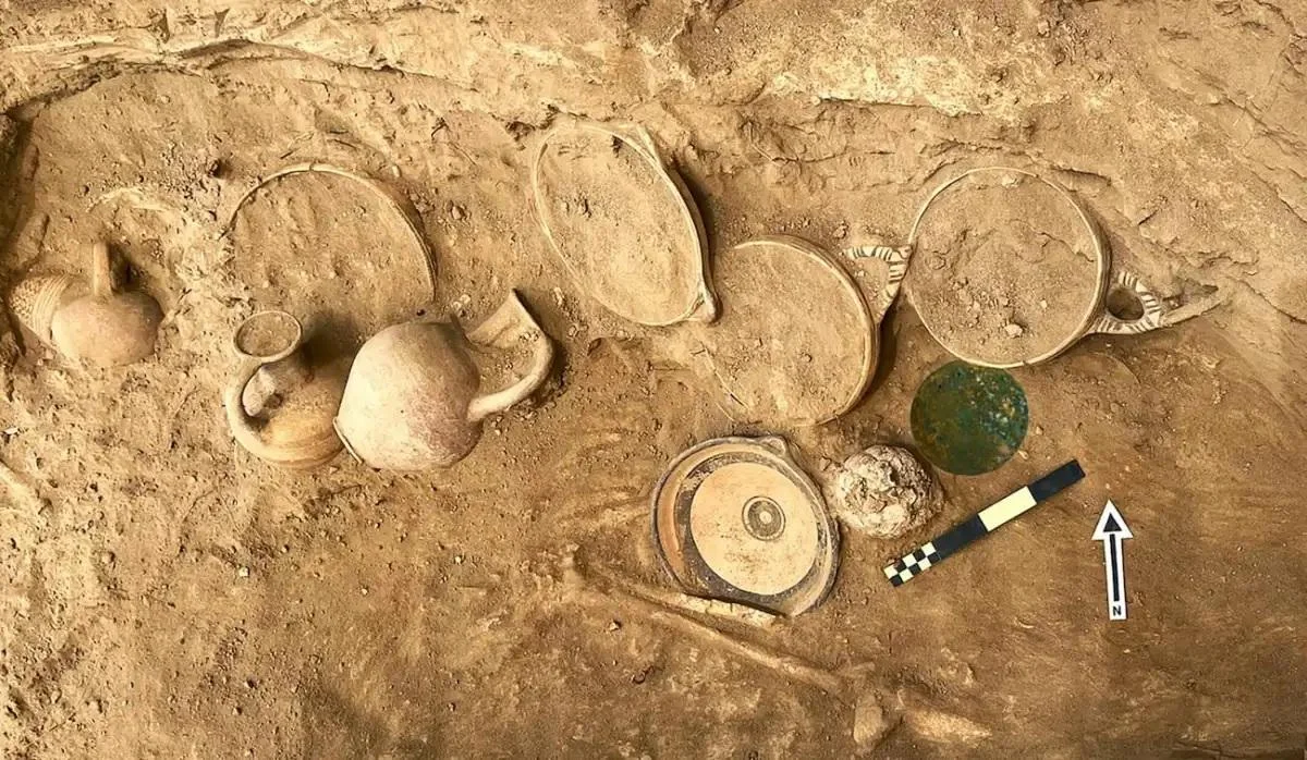 Planet Today: археологи на Кипре обнаружили эгейское зеркало возрастом 3300 лет