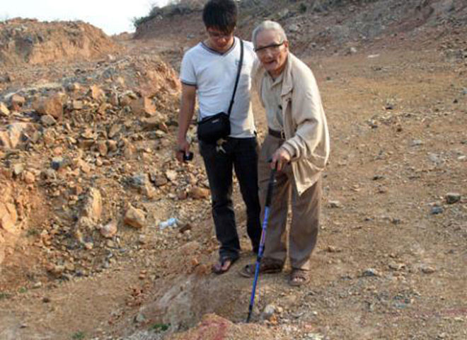 Во Вьетнаме 42-летний кладоискатель заявил о тоннах золота на дне реки
