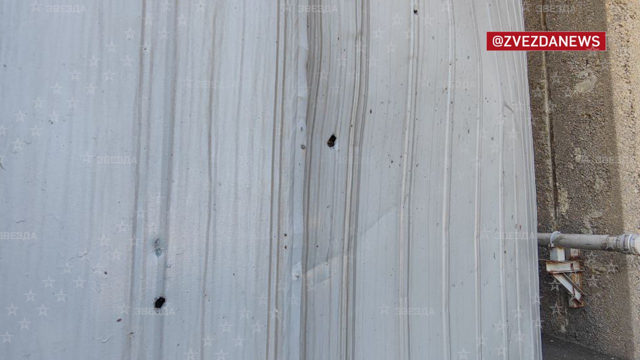 Опубликованы фото дронов, атаковавших Запорожскую АЭС, и последствия их удара
